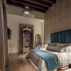 Habitación con Cama King